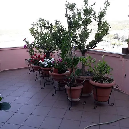 Апартаменты Nelly's House *